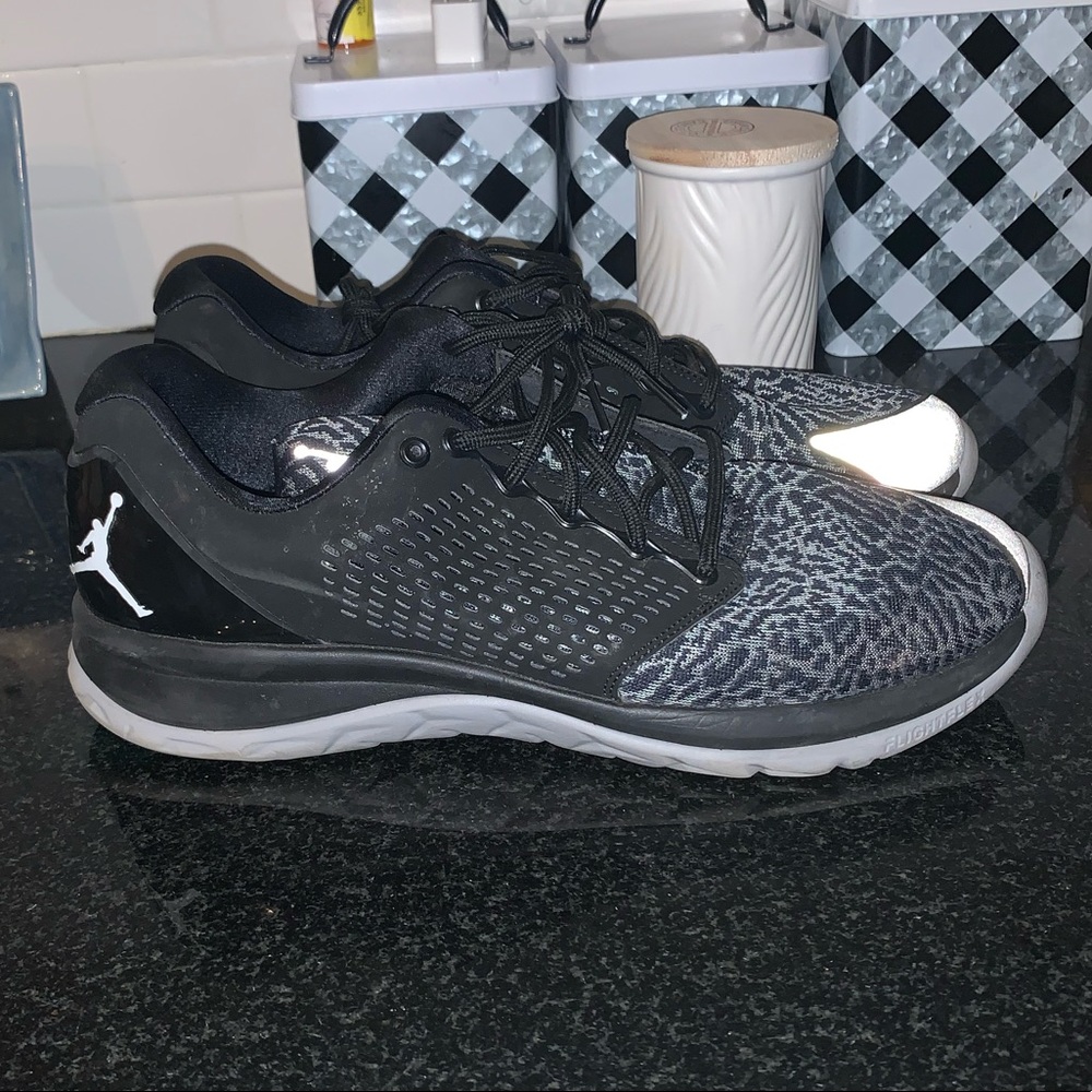 Jordan Trainers